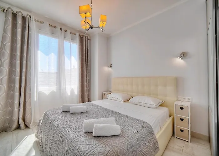 Ref 1477 - For Rent * Cannes