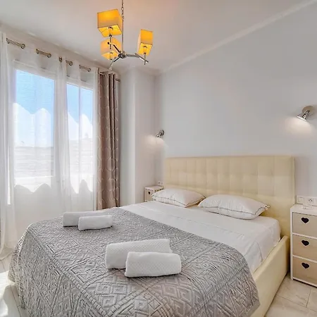 Ref 1477 - For Rent * Cannes