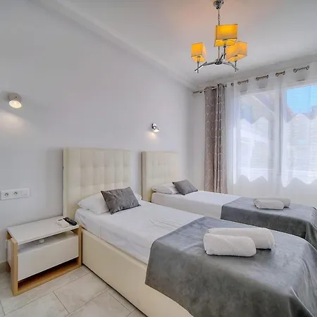 Ref 1477 - For Rent Apartment